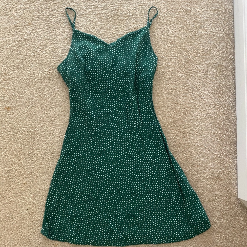 GREEN LOTTIE MOSS BRANDY MELVILLE DRESS